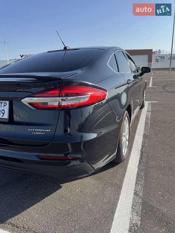 Седан Ford Fusion 2020 в Одессе