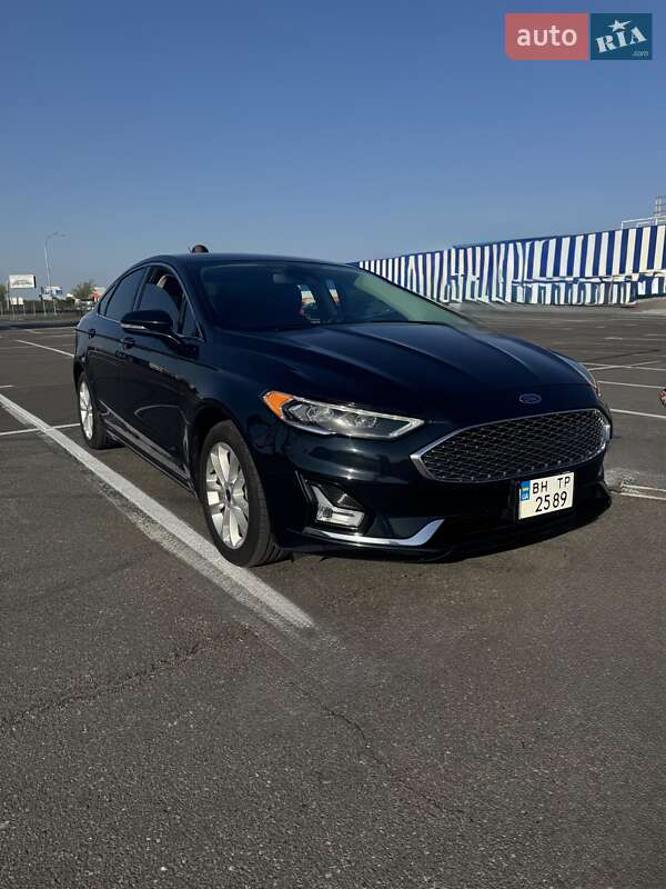Седан Ford Fusion 2020 в Одессе
