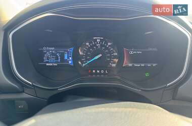 Седан Ford Fusion 2020 в 