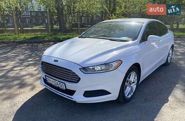 Седан Ford Fusion 2013 в 