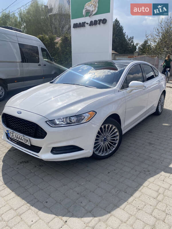 Седан Ford Fusion 2014 в Черновцах