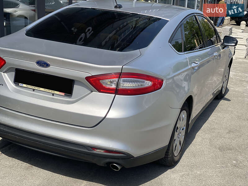 Седан Ford Fusion 2012 в Києві