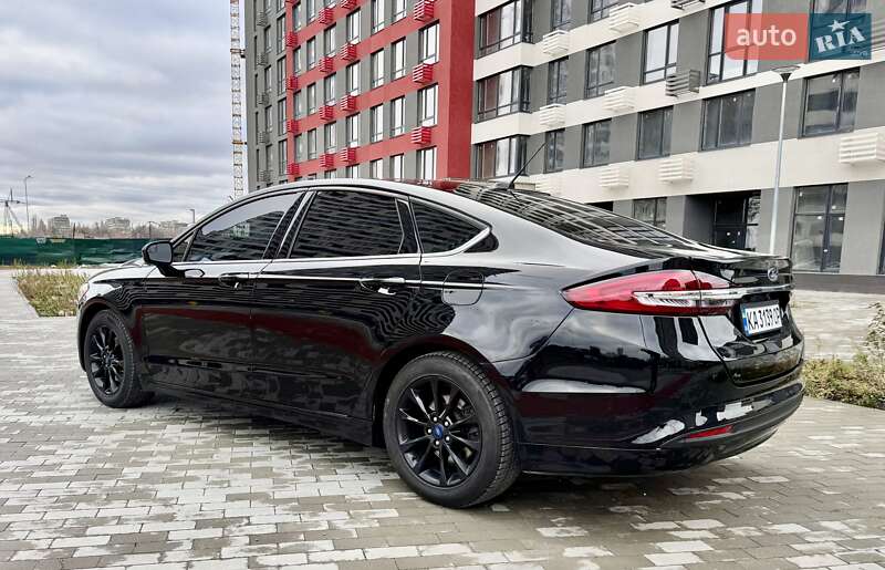 Седан Ford Fusion 2016 в Києві