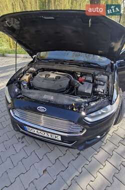 Седан Ford Fusion 2014 в 