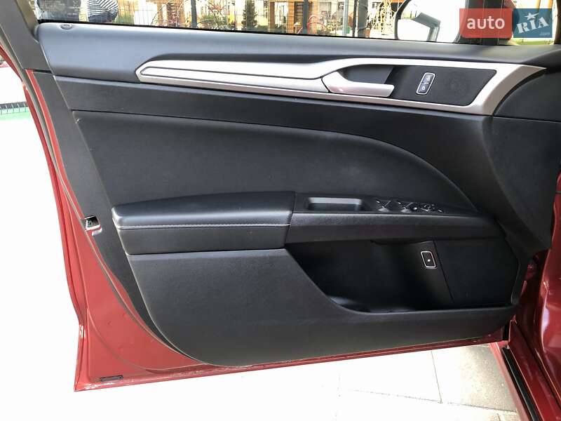 Седан Ford Fusion 2018 в Киеве