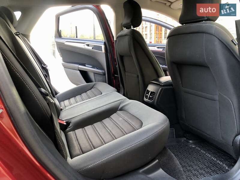 Седан Ford Fusion 2018 в Киеве