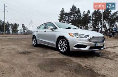 Седан Ford Fusion 2016 в 