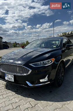 Седан Ford Fusion 2019 в 