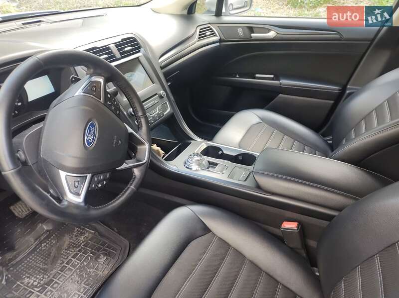 Седан Ford Fusion 2018 в Киеве