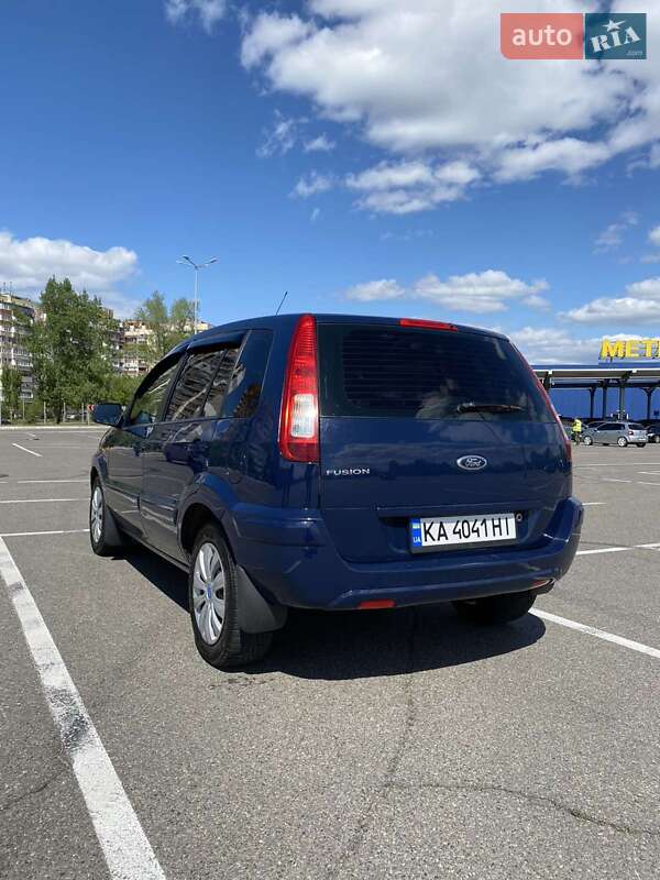 Хэтчбек Ford Fusion 2011 в Киеве
