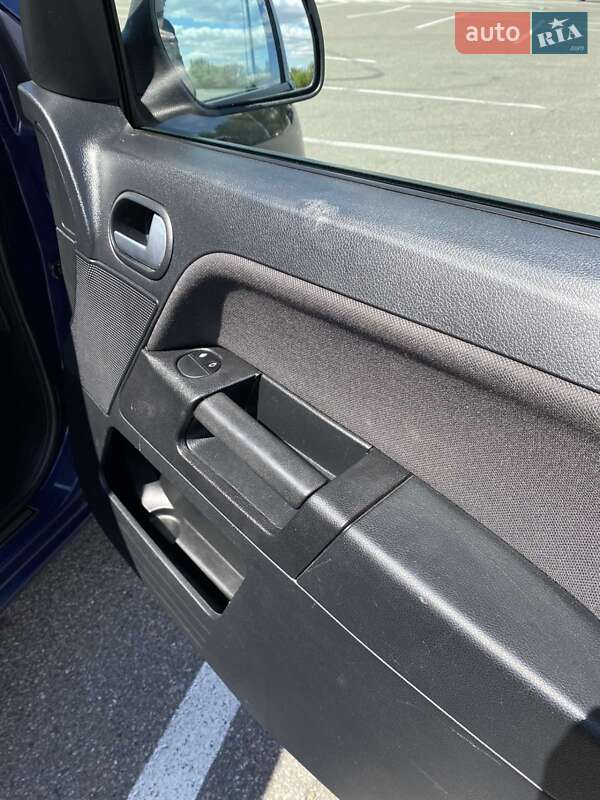 Хэтчбек Ford Fusion 2011 в Киеве