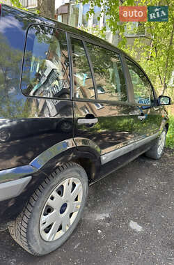Хэтчбек Ford Fusion 2007 в 