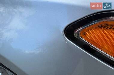 Седан Ford Fusion 2015 в 