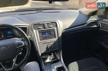 Седан Ford Fusion 2018 в 