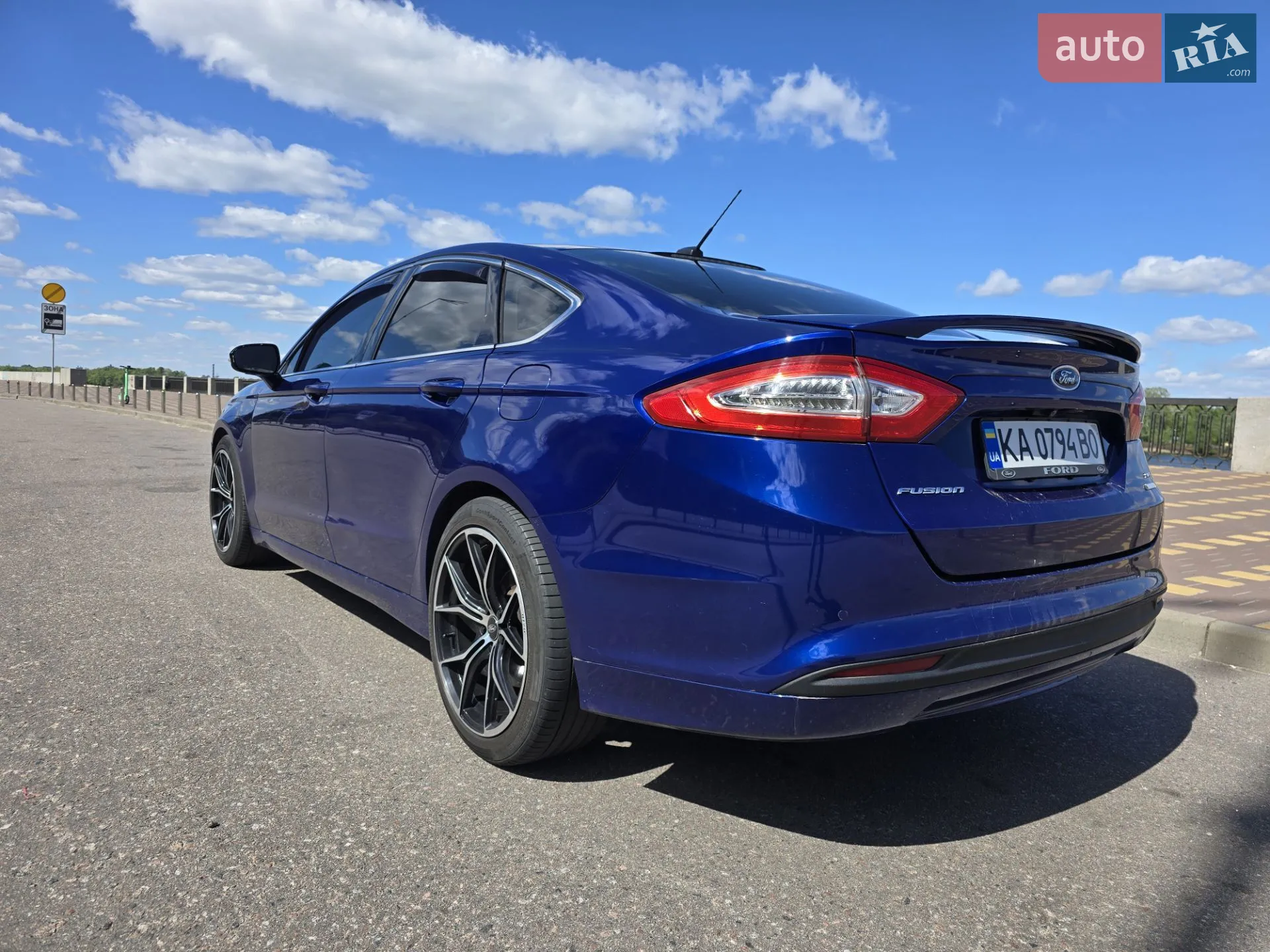 2016 Ford Fusion - мініатюра 23