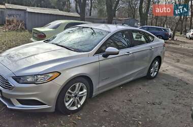 Седан Ford Fusion 2017 в 