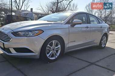Седан Ford Fusion 2017 в 
