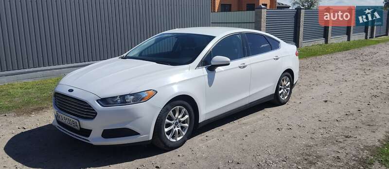 Седан Ford Fusion 2015 в Киеве