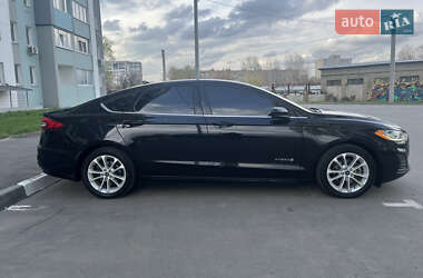 Седан Ford Fusion 2019 в Харькове