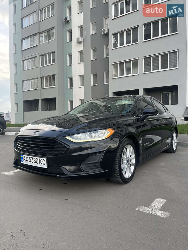 Седан Ford Fusion 2019 в Харькове