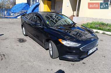 Седан Ford Fusion 2017 в 