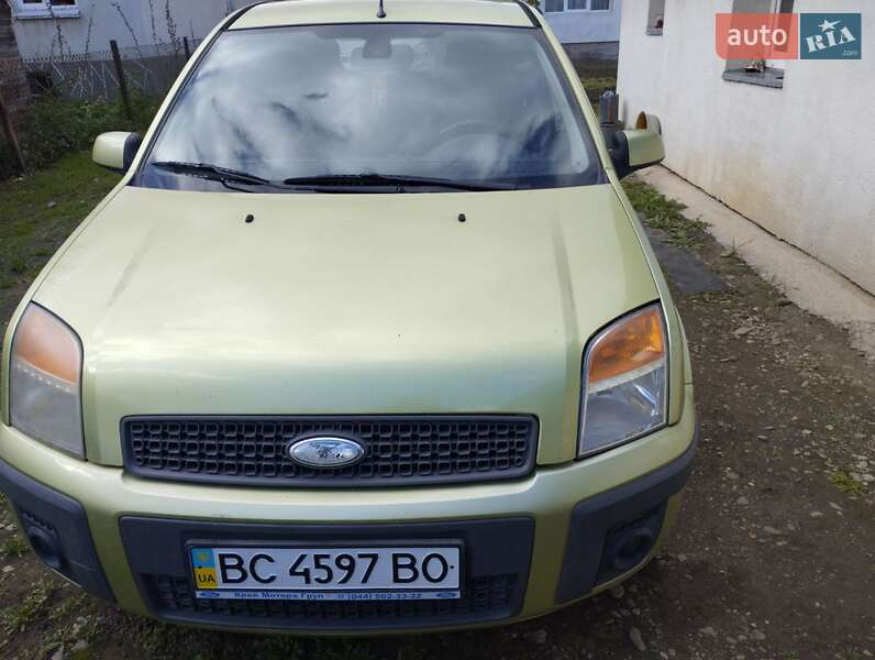 Хэтчбек Ford Fusion 2006 в 