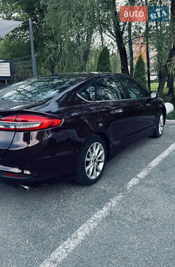 Седан Ford Fusion 2016 в 