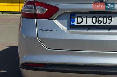 Седан Ford Fusion 2015 в 