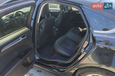 Седан Ford Fusion 2014 в 