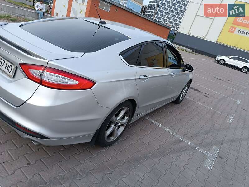 Седан Ford Fusion 2015 в Киеве