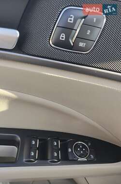 Седан Ford Fusion 2017 в 