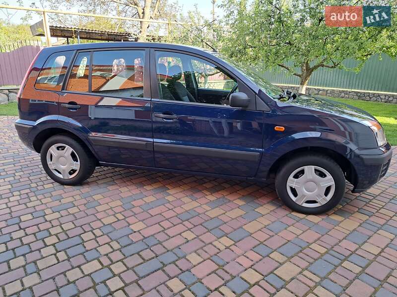 Хэтчбек Ford Fusion 2008 в Умани
