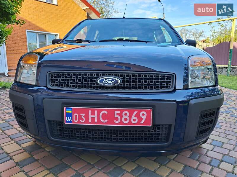 Хэтчбек Ford Fusion 2008 в Умани