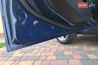Хэтчбек Ford Fusion 2008 в 