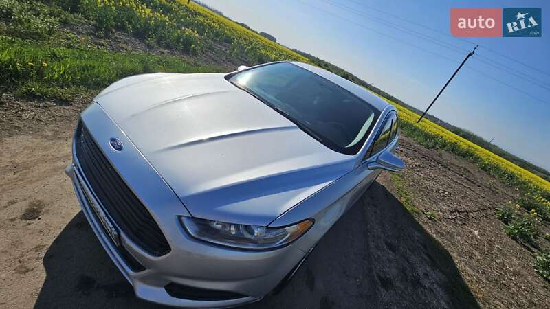 Седан Ford Fusion 2016 в Чорткове