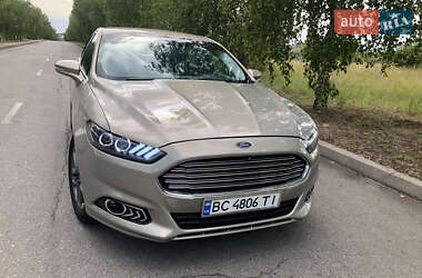Седан Ford Fusion 2015 в 