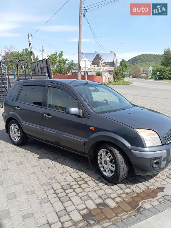 Седан Ford Fusion 2007 в Мукачево