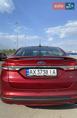 Седан Ford Fusion 2017 в 