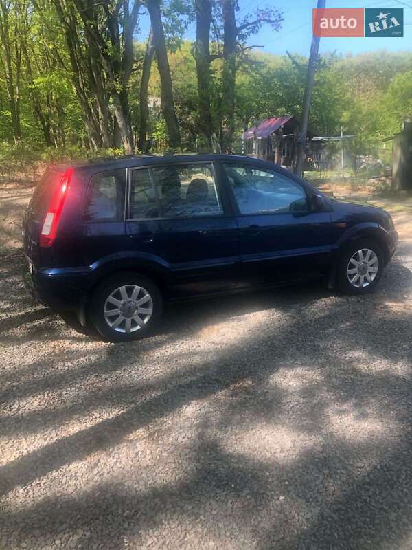 Хэтчбек Ford Fusion 2010 в Ужгороде