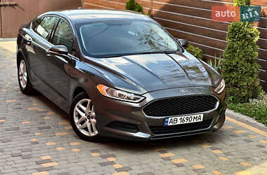 Седан Ford Fusion 2015 в 