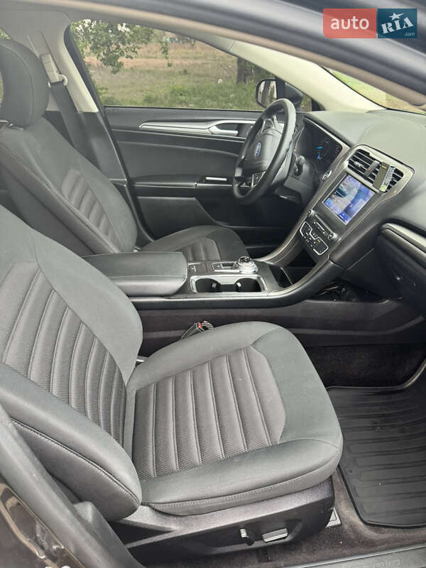 Седан Ford Fusion 2016 в Овруче