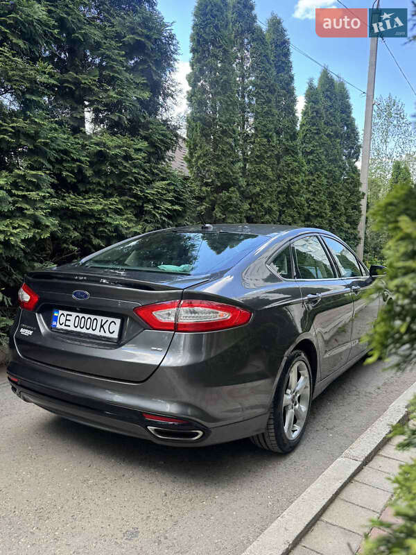 Седан Ford Fusion 2015 в Чернівцях