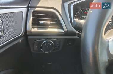Седан Ford Fusion 2014 в 