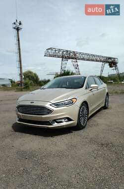 Седан Ford Fusion 2019 в 