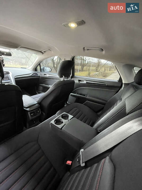 Седан Ford Fusion 2014 в Ивано-Франковске