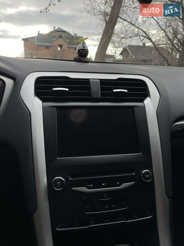 Седан Ford Fusion 2014 в Ивано-Франковске