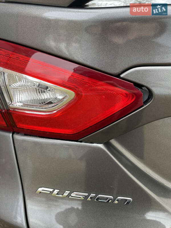 Седан Ford Fusion 2014 в Ивано-Франковске