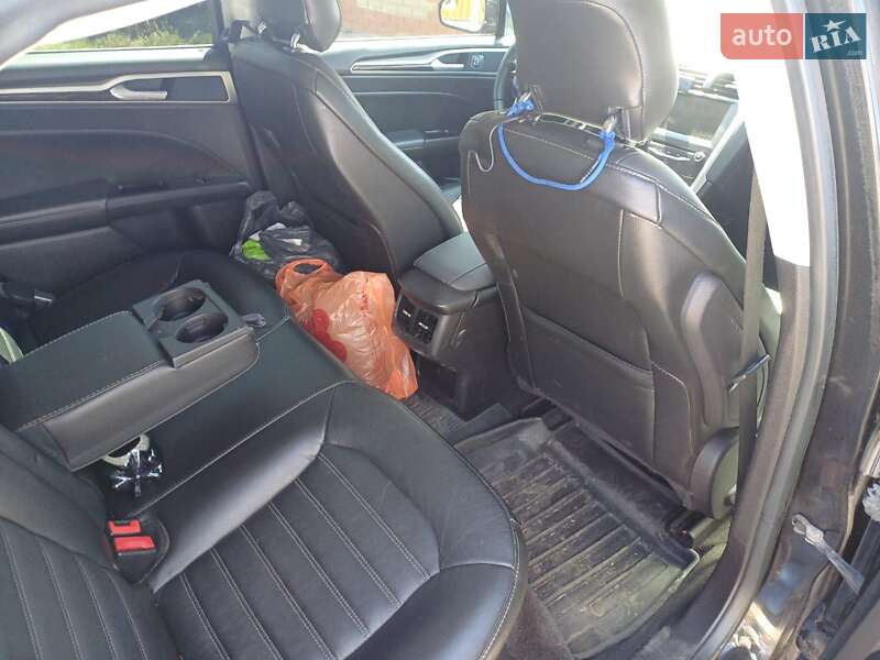 Седан Ford Fusion 2014 в Кропивницком