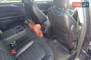 Седан Ford Fusion 2014 в 