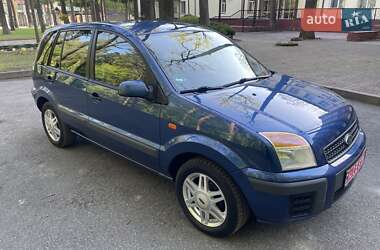 Хэтчбек Ford Fusion 2008 в 